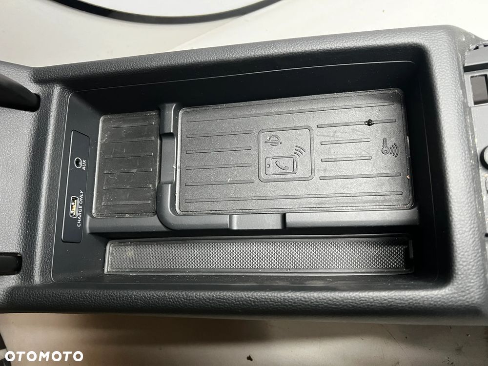 TUNEL ŚRODKOWY PODŁOKIETNIK GNIAZDO ŁADOWARKA INDUKCYJNA AUDI A4 B9 8W0864283A 8W1863241D - 2