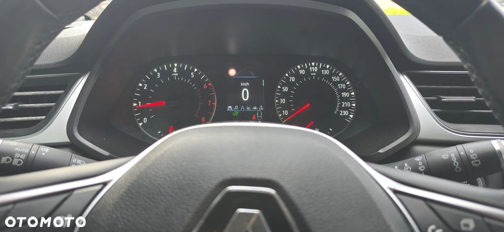 Renault Captur - 18