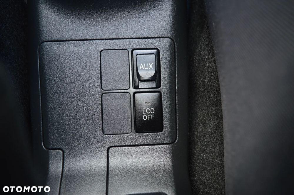 Toyota Yaris 1.33 VVT-i Cool+ - 25