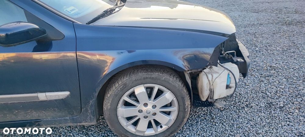 BŁOTNIK PRZEDNI PRAWY RENAULT LAGUNA II LIFT NV472 STAN BDB BEZ MALOWANIA - 1