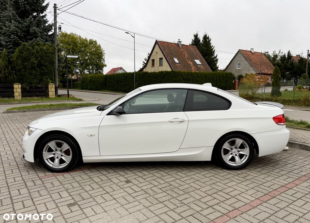 BMW Seria 3 320i - 15