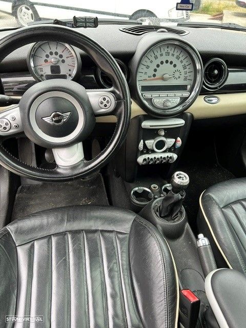 MINI Clubman Cooper D - 4