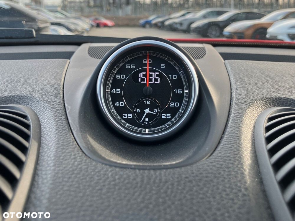 Porsche 718 Cayman - 26