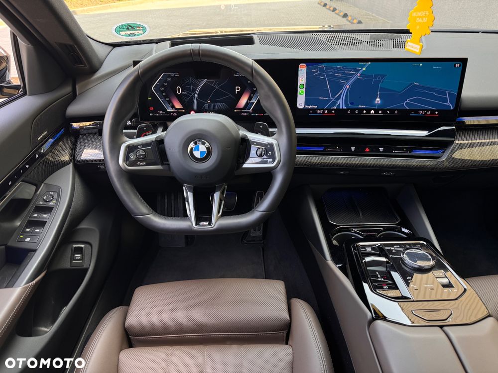 BMW Seria 5 520d xDrive - 12