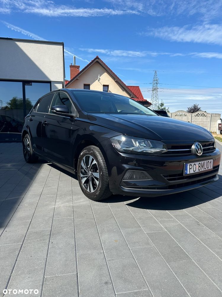 Volkswagen Polo - 1