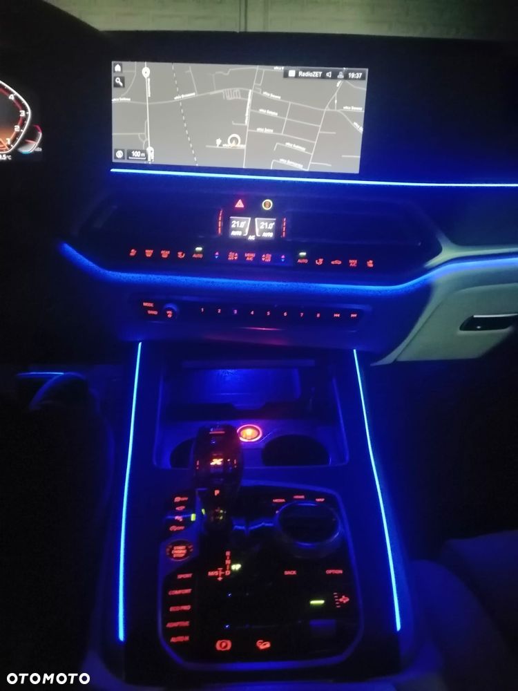 BMW X7 M50i sport - 13