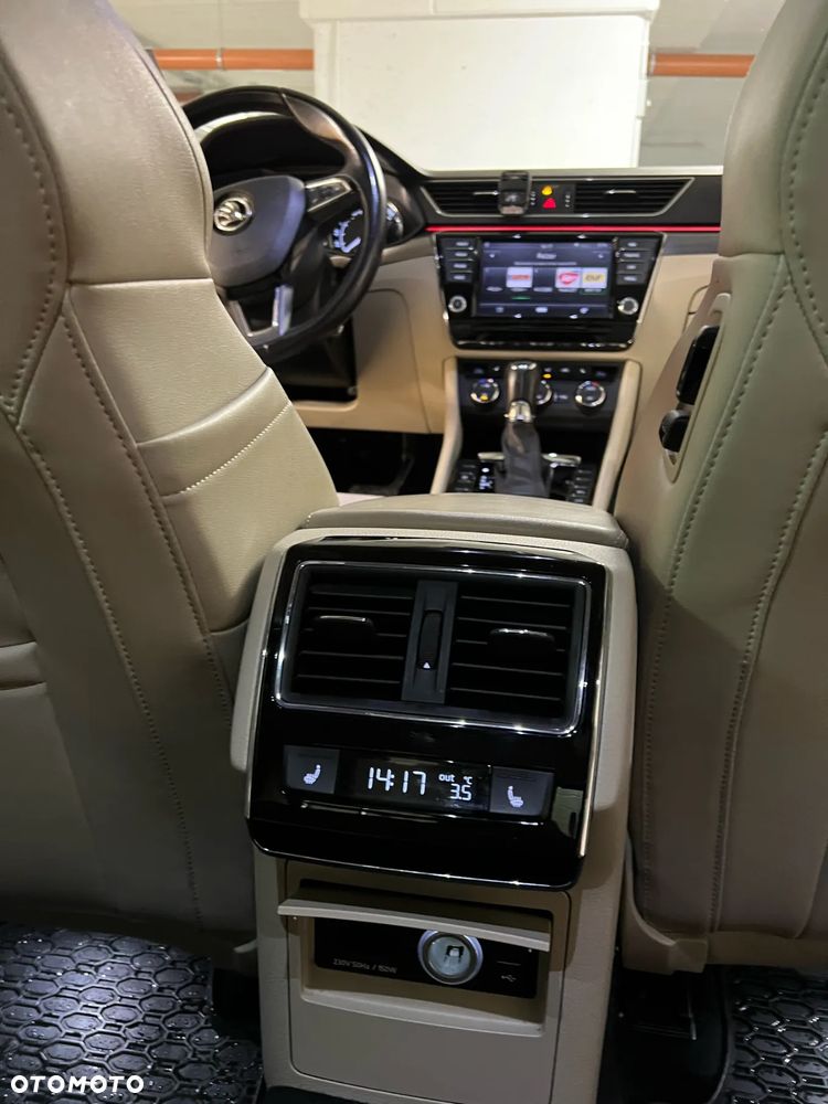 Skoda Superb 2.0 TSI Sportline DSG - 12