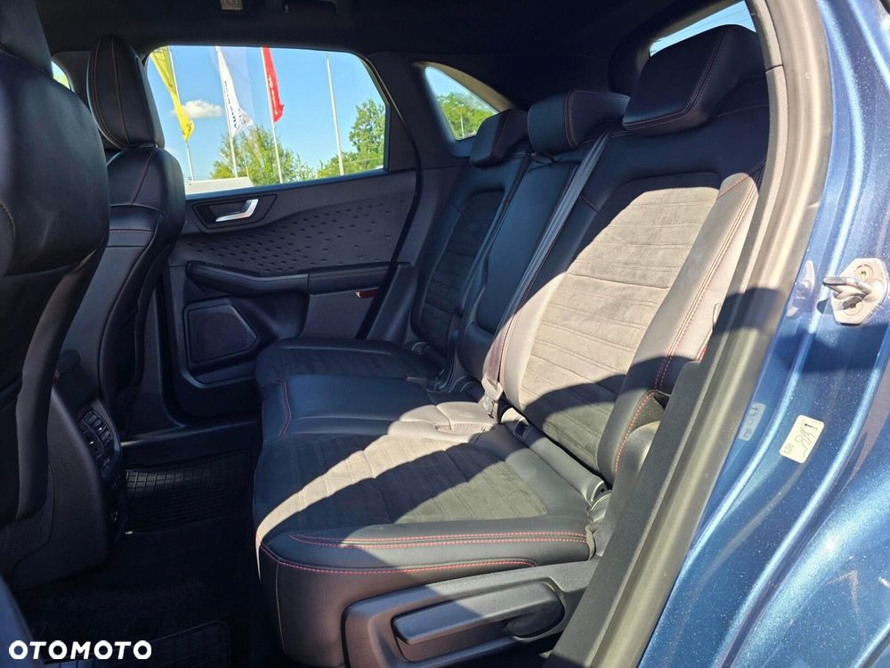 Ford Kuga 1.5 EcoBoost FWD ST-Line - 18