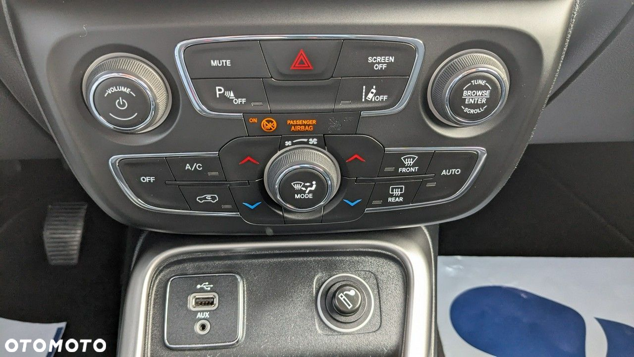 Jeep Compass - 27