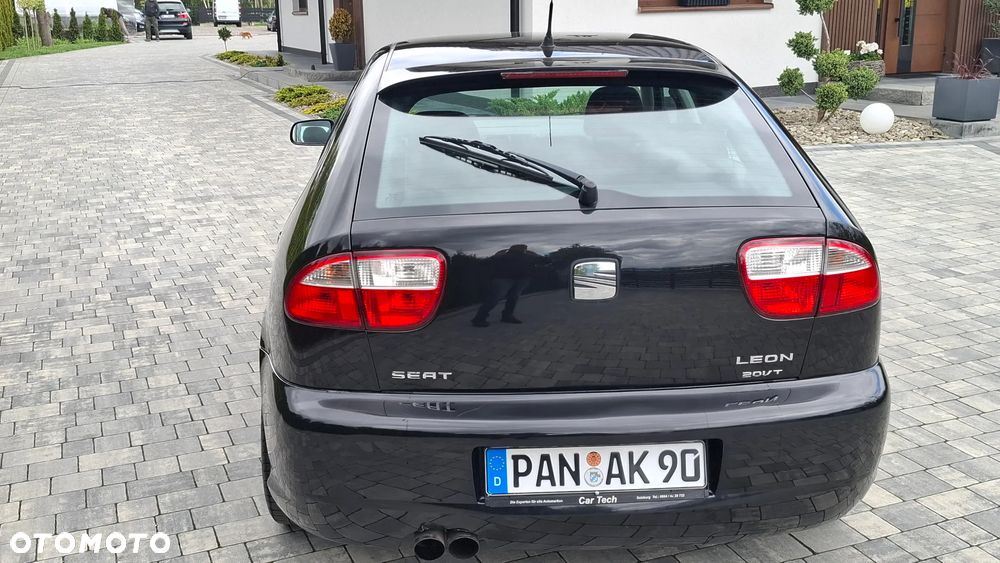 Seat Leon 1.8 T Top Sport - 4