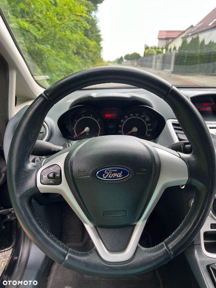 Ford Fiesta - 7