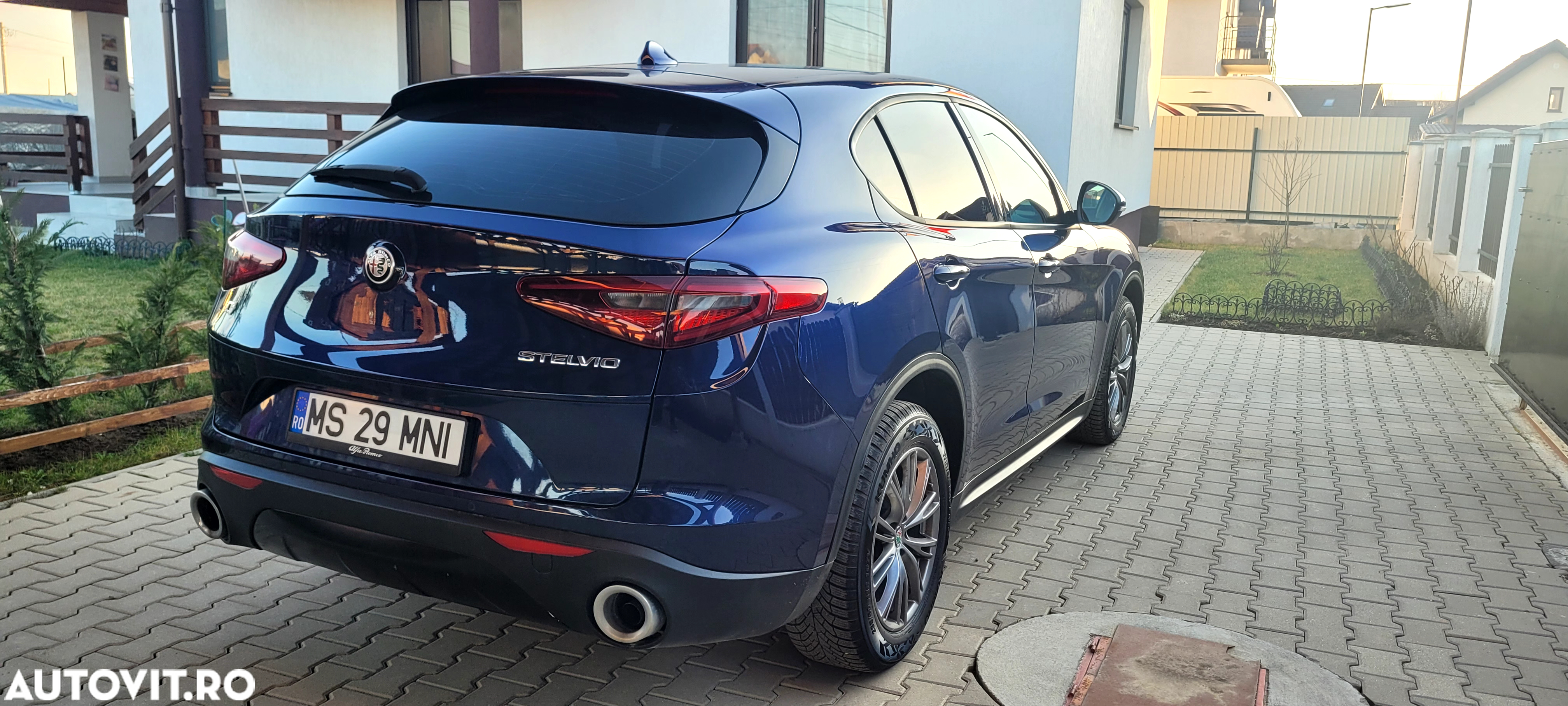 Alfa Romeo Stelvio 2.2 Diesel 16V AT8-Q4 Super - 4