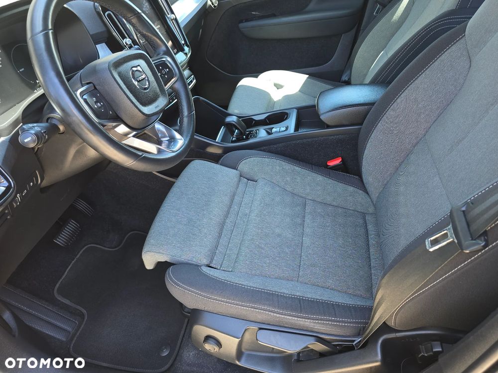 Volvo XC 40 T4 Recharge DKG Ultimate Dark - 4
