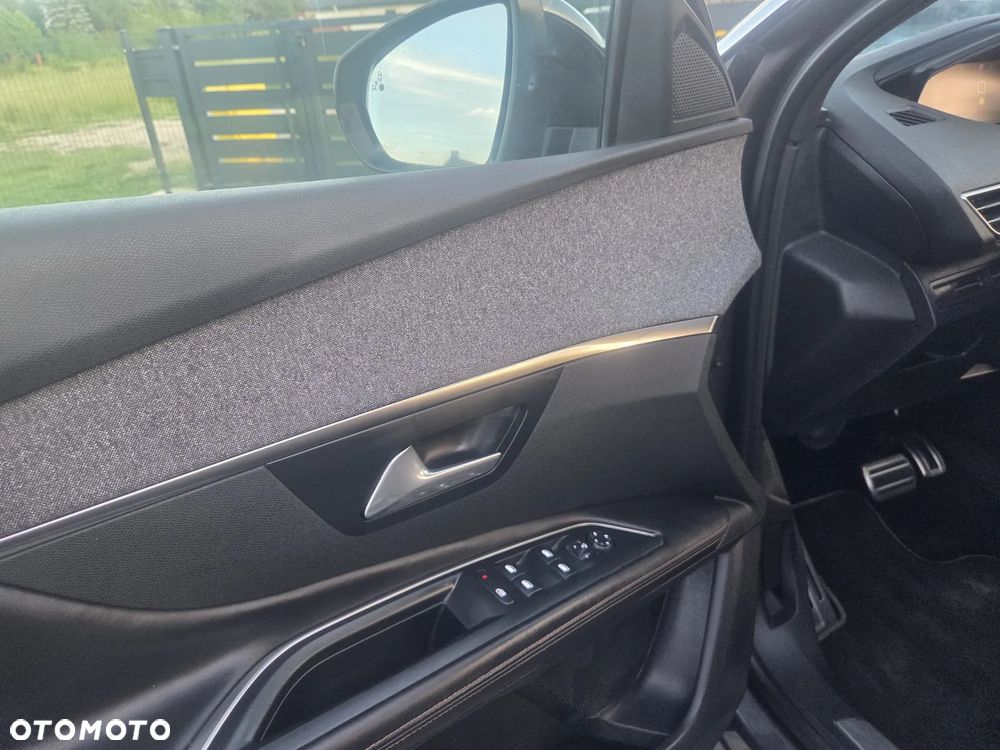 Peugeot 3008 1.6 THP Allure S&S EAT6 - 5