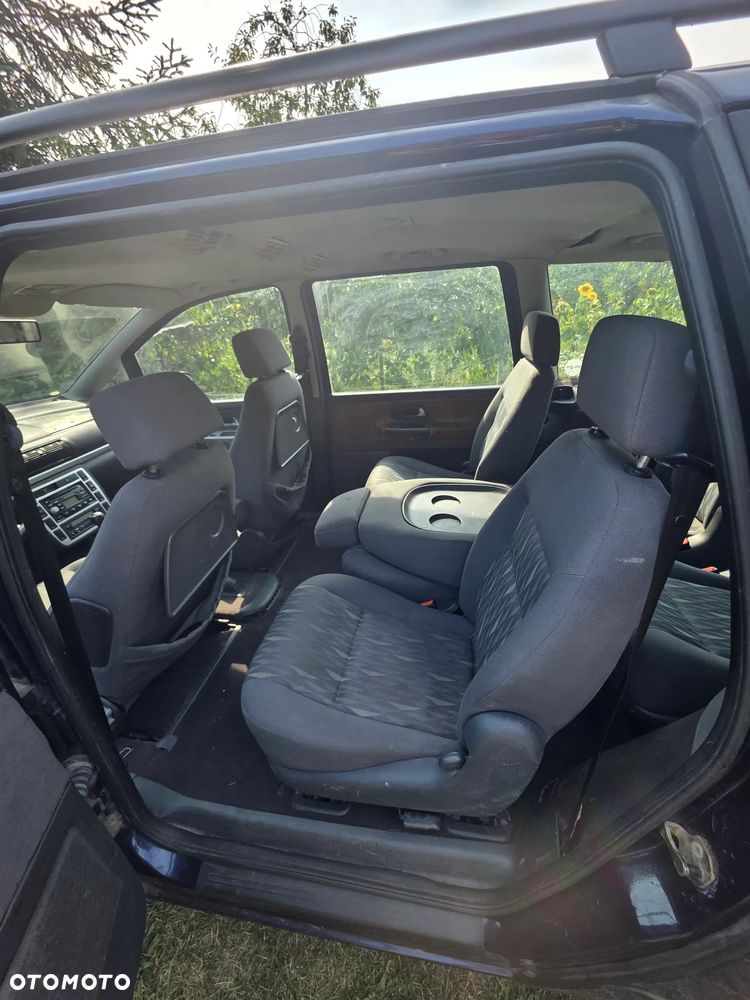 Ford Galaxy 1.9 TDI Ambiente - 9