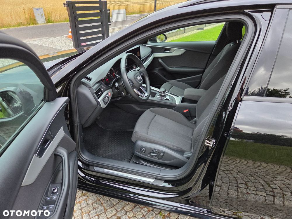 Audi A4 Avant 40 TDI quattro S tronic S line - 11