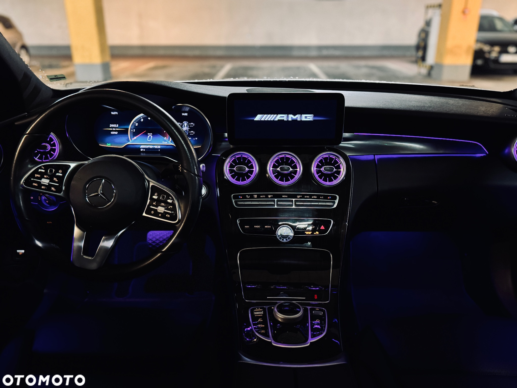 Mercedes-Benz Klasa C 300 9G-TRONIC - 11