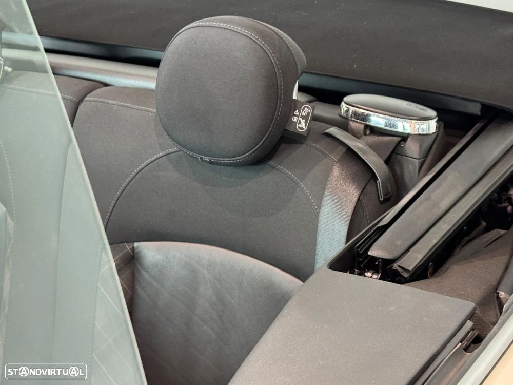 MINI Cabrio Cooper D - 21