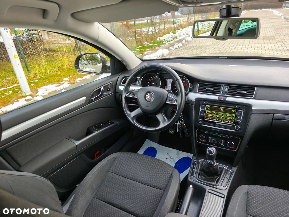Skoda Superb 1.6 TDI GreenLine - 16