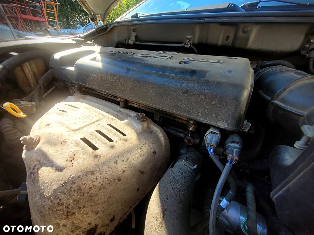 Toyota Avensis - 32