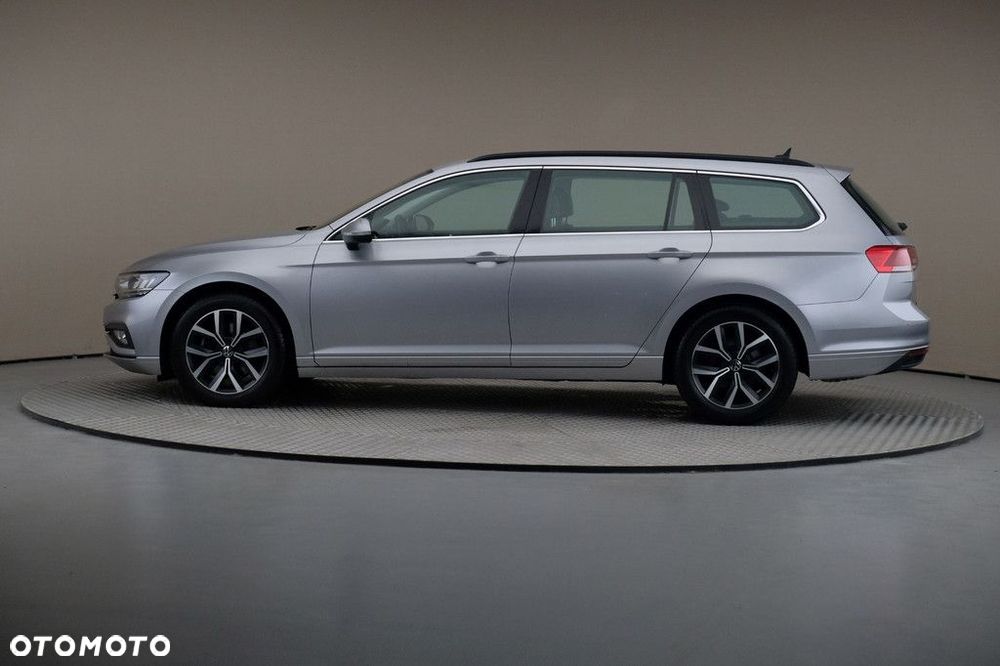 Volkswagen Passat Variant 2023 photo 4