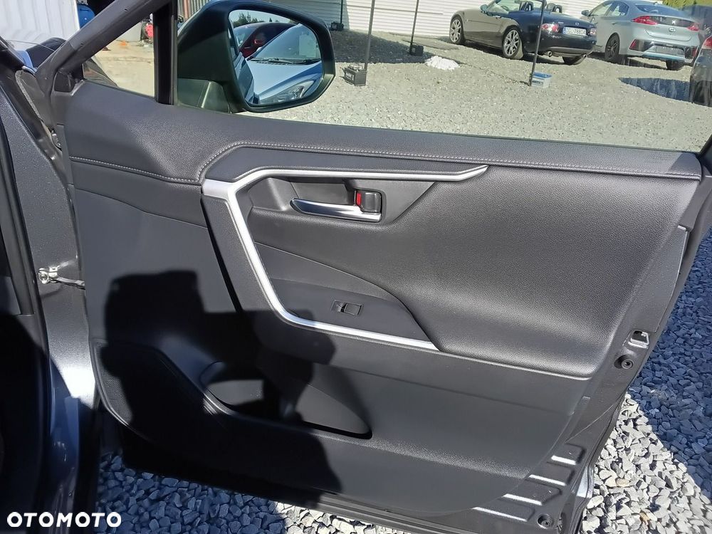 Toyota RAV4 - 29