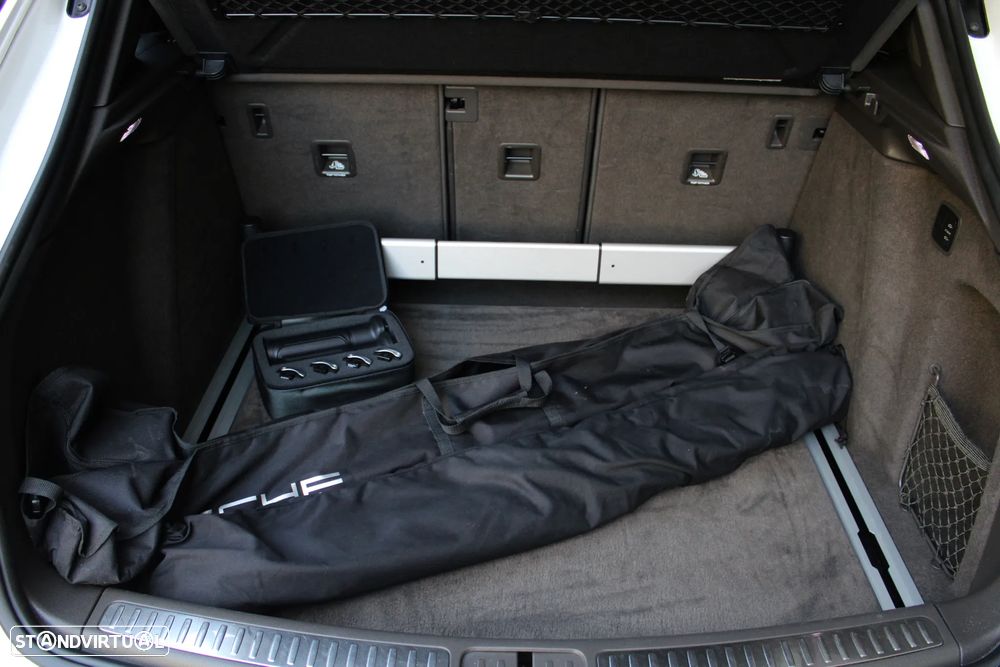 Porsche Macan S - 56