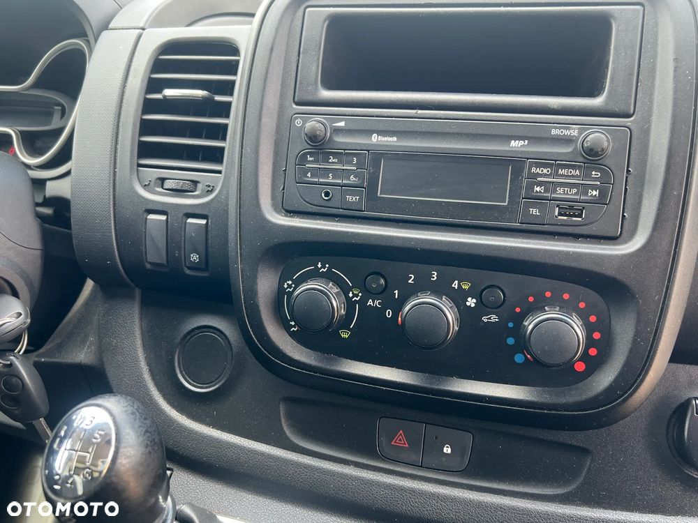 Opel vivaro - 10