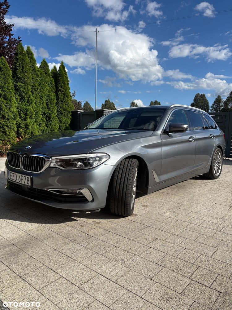 BMW Seria 5 530d xDrive Luxury Line - 1