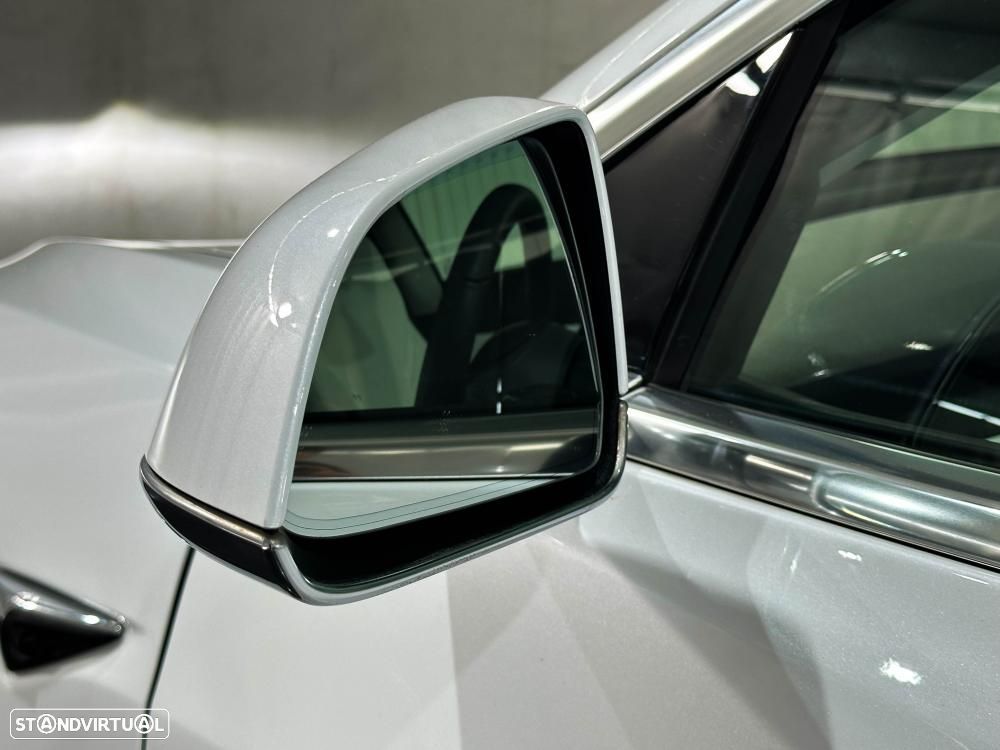 Tesla Model 3 Performance Dual Motor AWD - 17