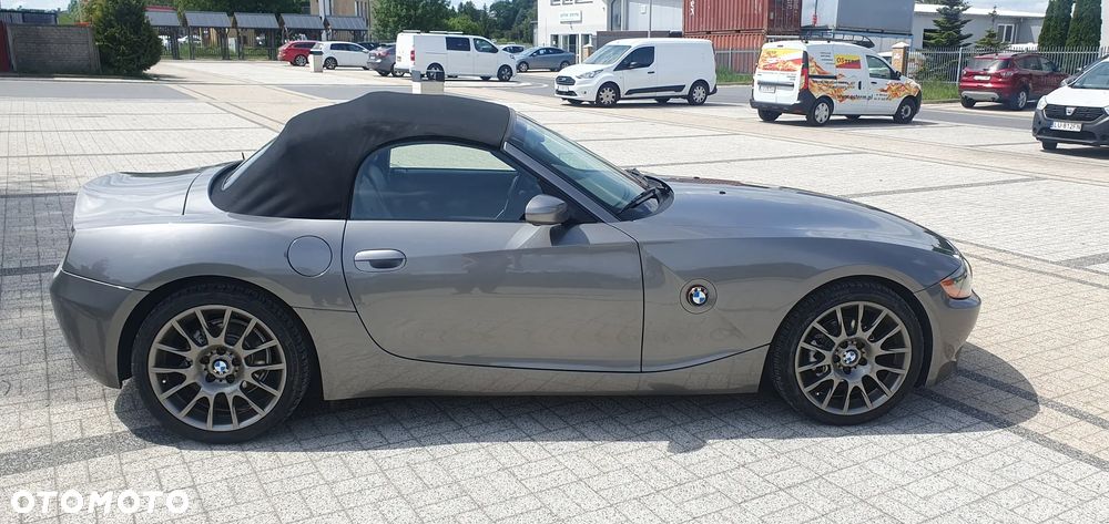 BMW Z4 2.5i - 11