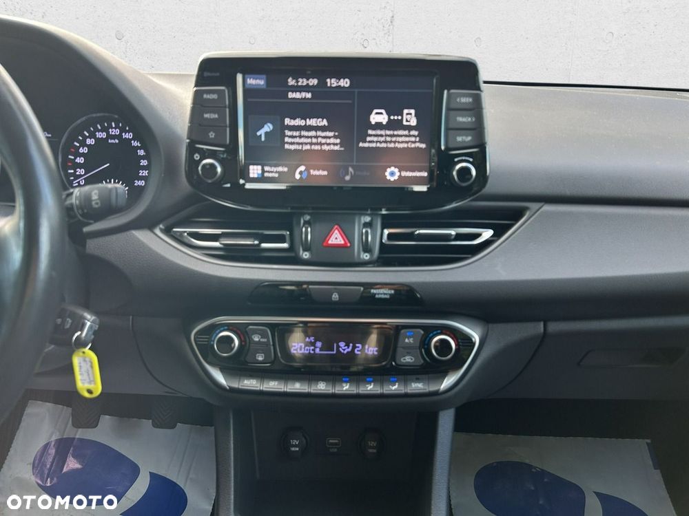 Hyundai i30 - 23