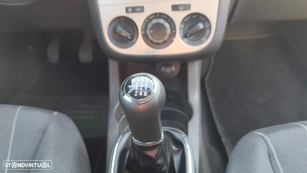 Opel Corsa 1.2 Enjoy - 12