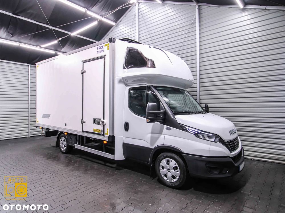 Iveco DAILY CHŁODNIA + MROŹNIA + AGREGAT x 2 + AUTOMAT - 2