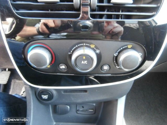 Renault Clio Sport Tourer 1.5 dCi Limited EDition - 19