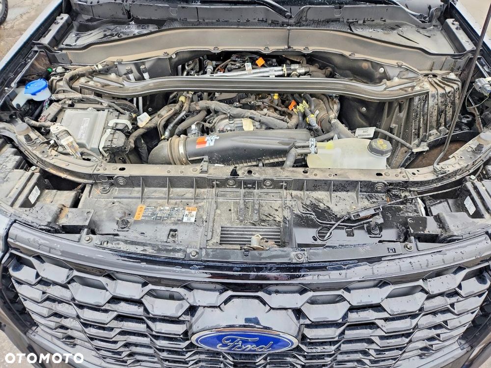 Ford Explorer - 12