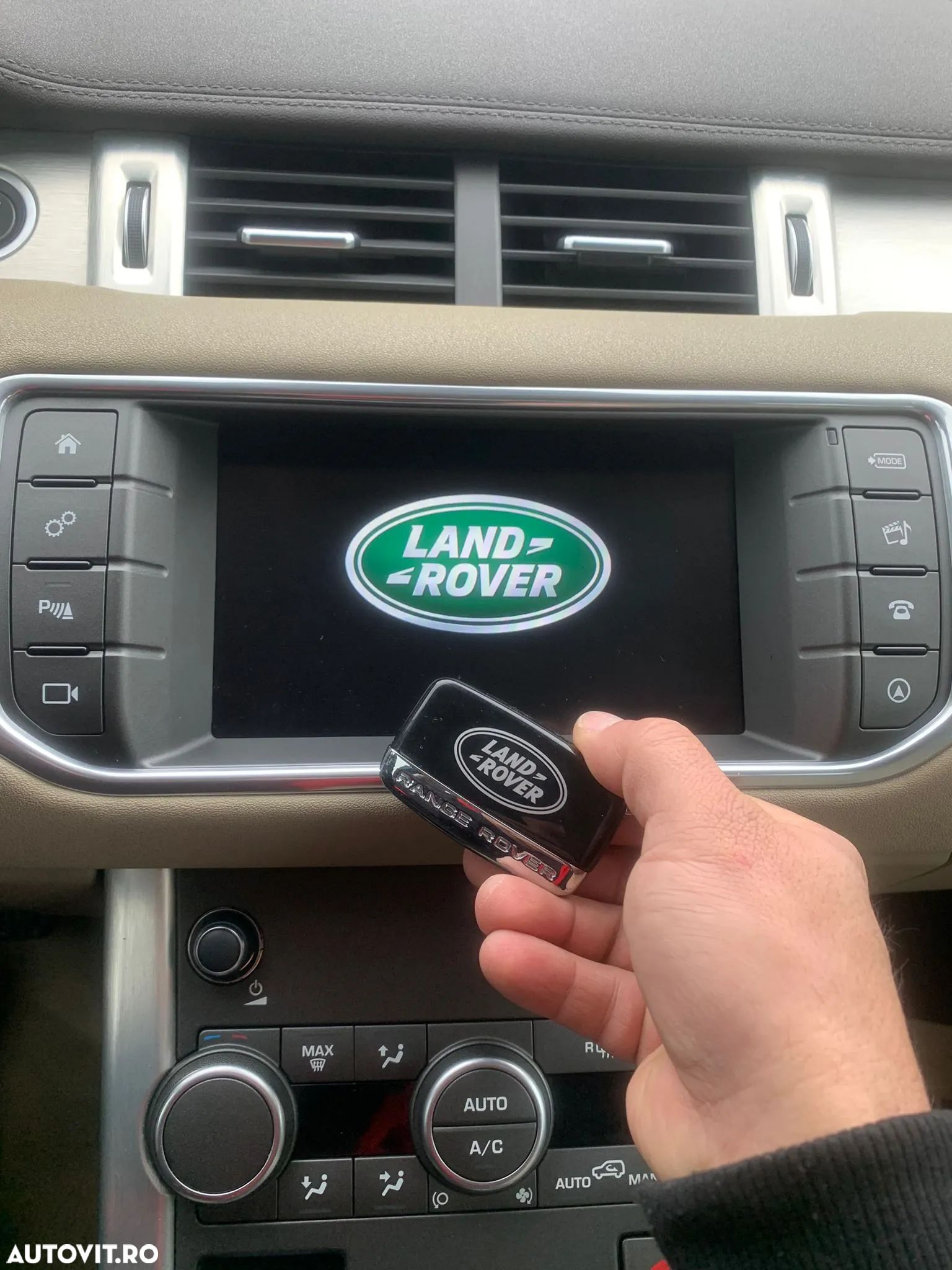 Land Rover -Range Rover Adaugare/ProgramareReparatii chei - 1