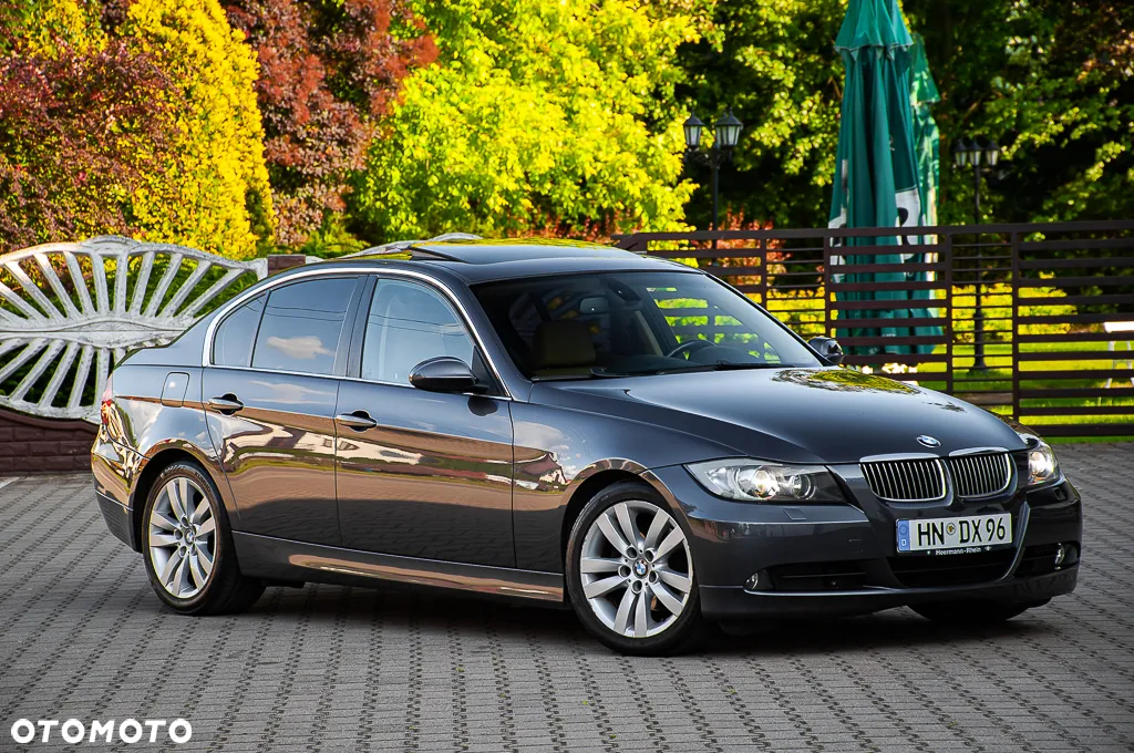 BMW Seria 3 325i - 11