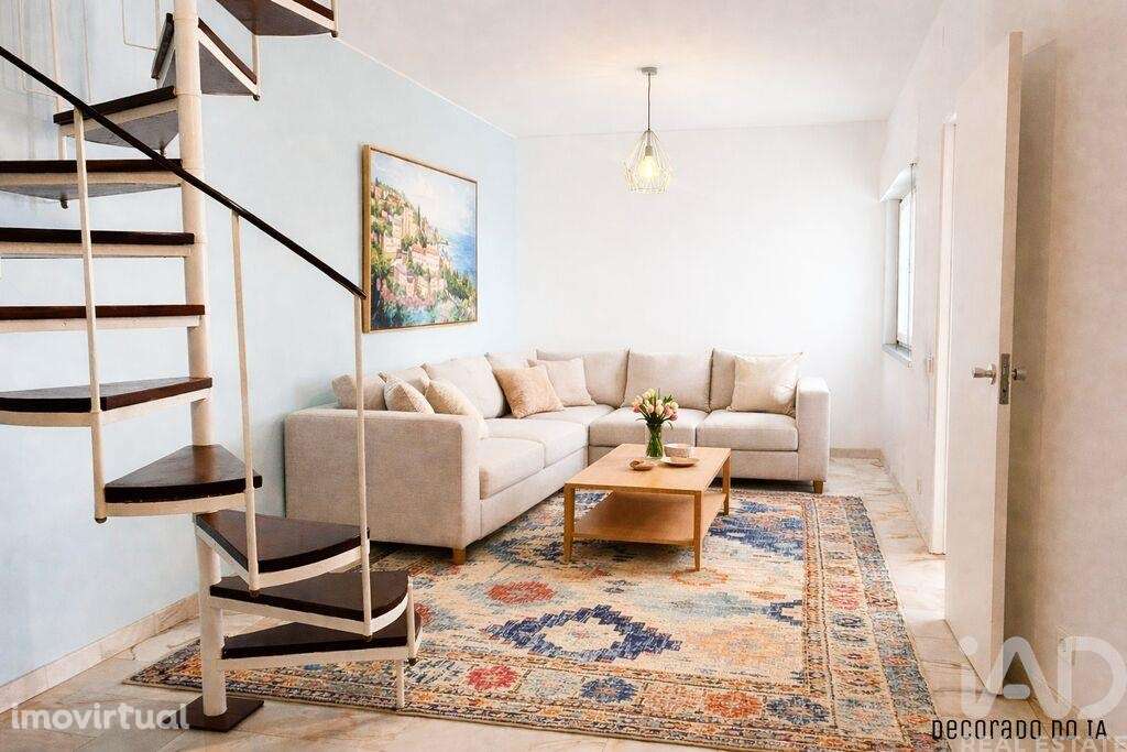 Moradia isolada T2 em São Domingos de Rana de 120 m2 - Grande imagem: 3/26