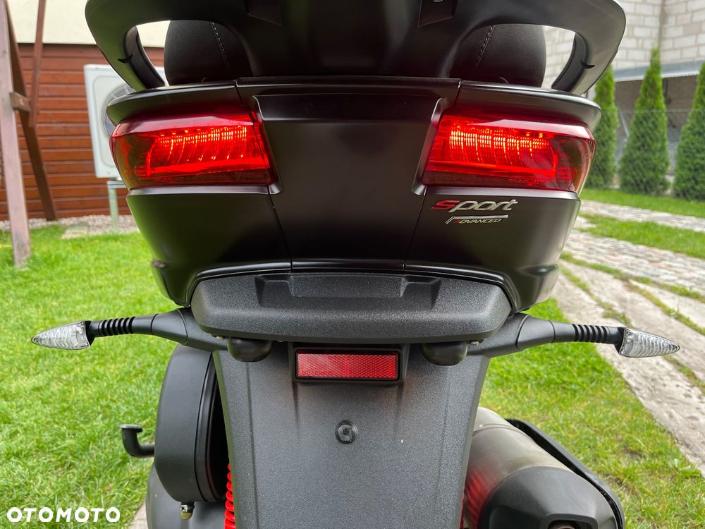 Piaggio MP-3 - 8