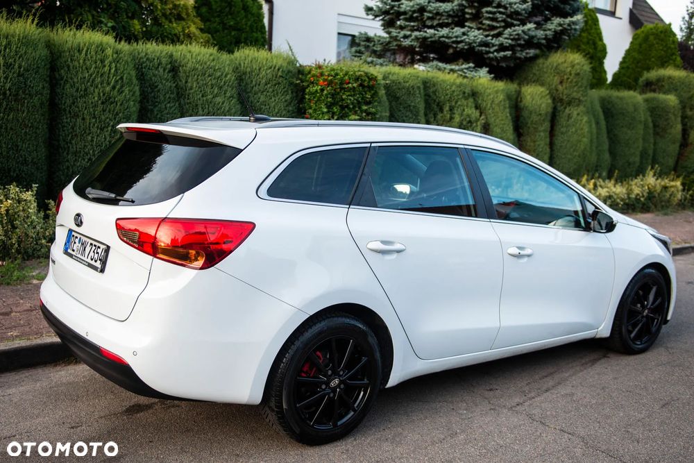 Kia Ceed 1.6 GDI DCT Platinum Edition - 5