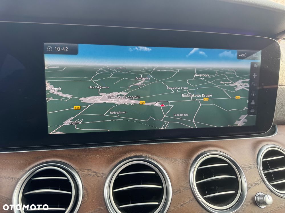 Mercedes-Benz Klasa E 220 d Business Edition 9G-TRONIC - 28