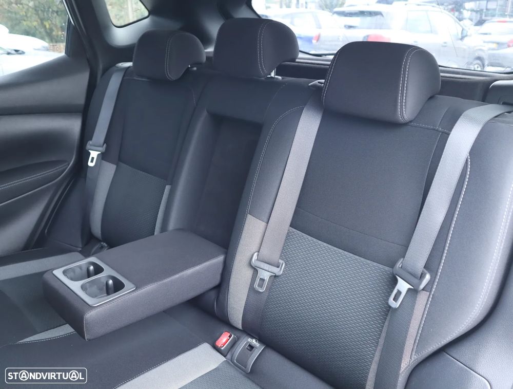 Nissan Qashqai 1.5 dCi N-Connecta - 25