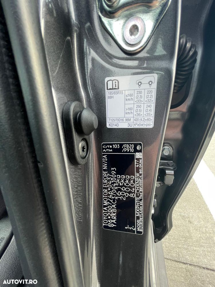 Toyota Yaris 1.5 VVT-i HSD Eco - 17