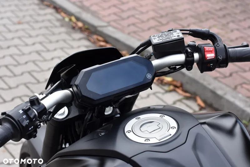 Yamaha MT - 33