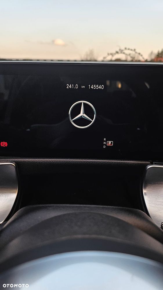 Mercedes-Benz GLB 200 d AMG Line 8G-DCT - 32