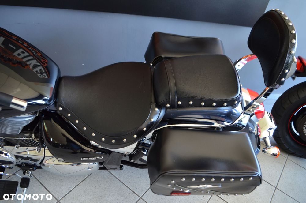 Suzuki VL 800 Volusia - Boulevard C50 - 31
