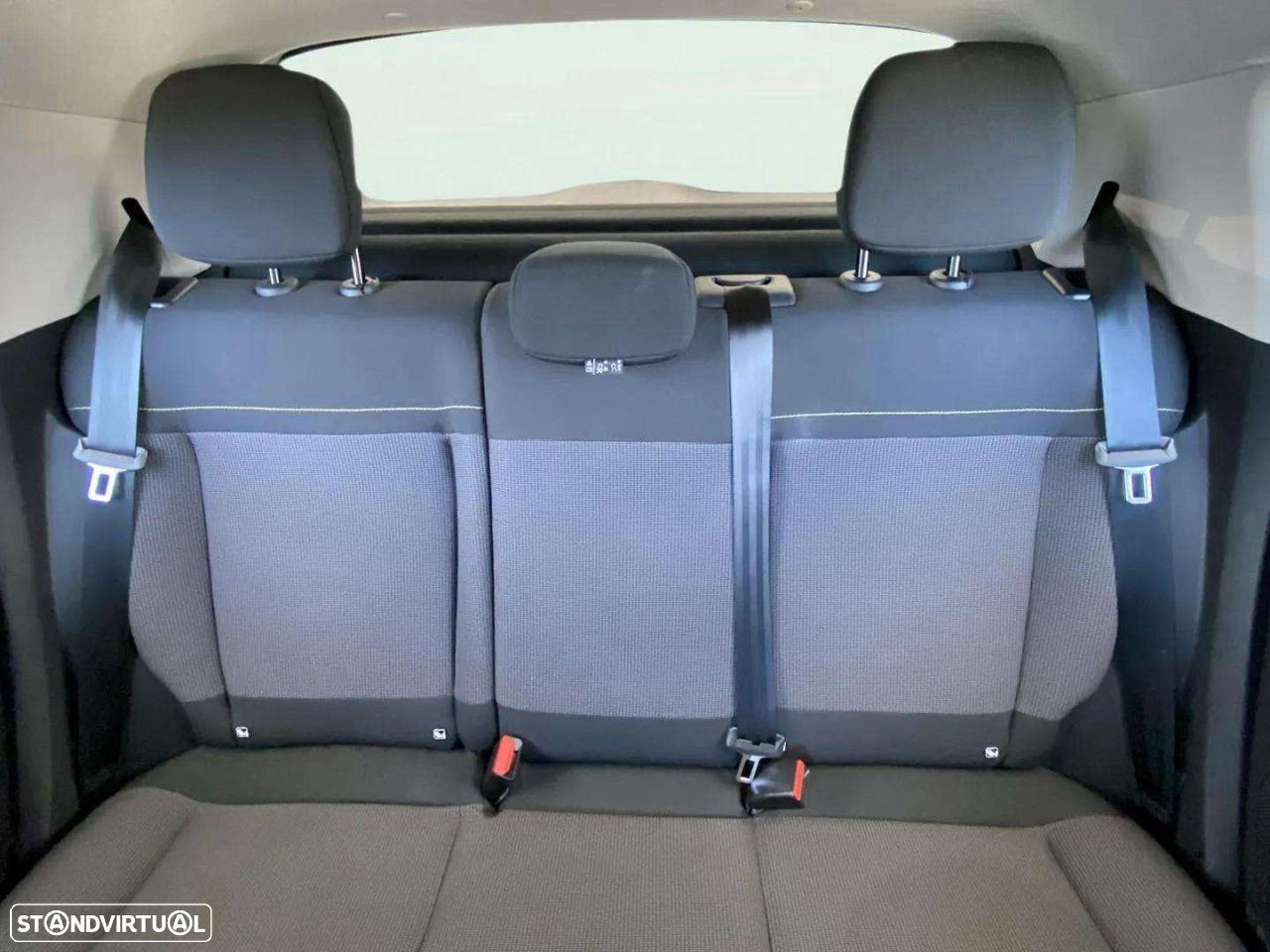 Citroën C3 1.2 PureTech Plus - 22