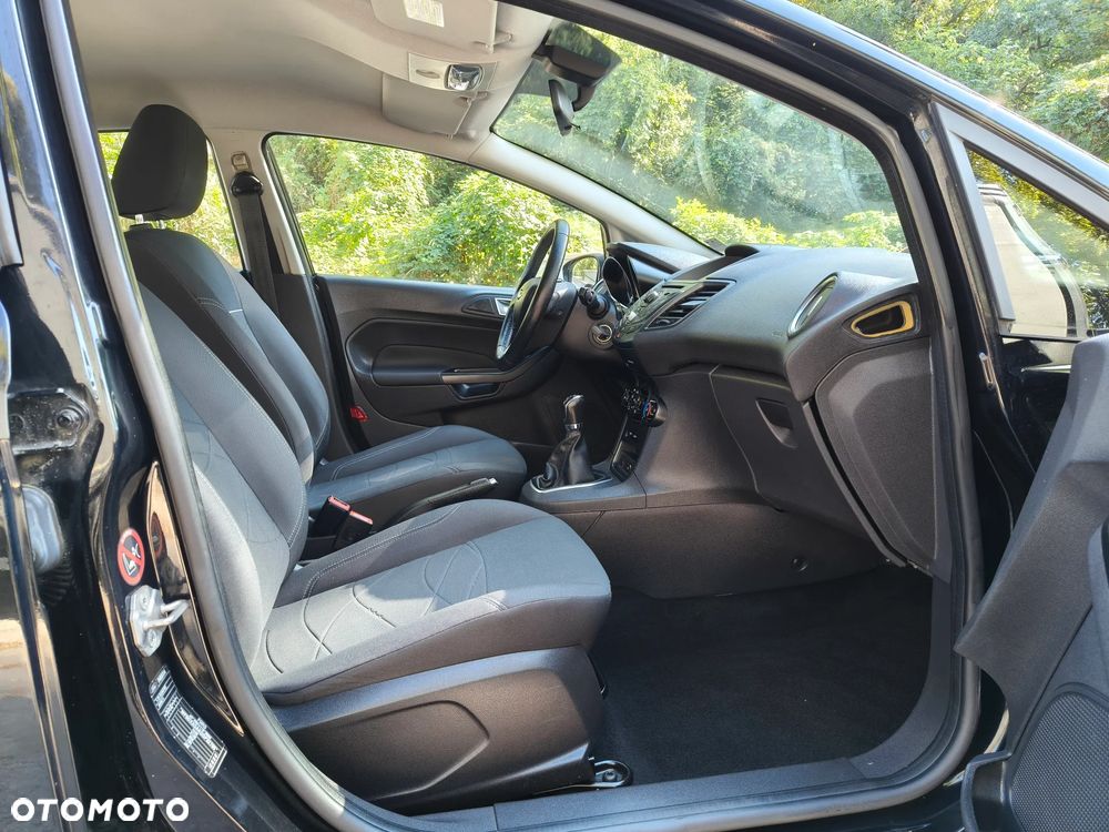 Ford Fiesta - 33