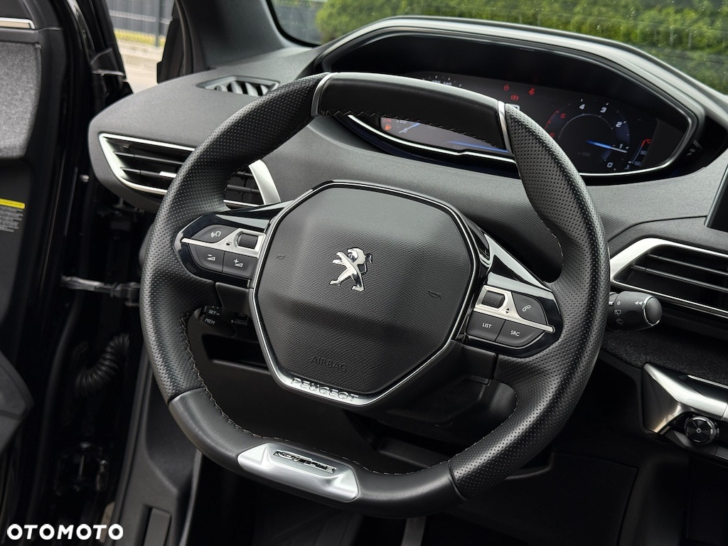 Peugeot 3008 1.5 BlueHDi GT S&S - 24